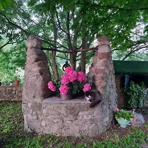 Alloggio per agriturismo In Collina, Volta Mantovana
